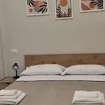 לינה וארוחת בוקר Gradini A Toledo נאפולי