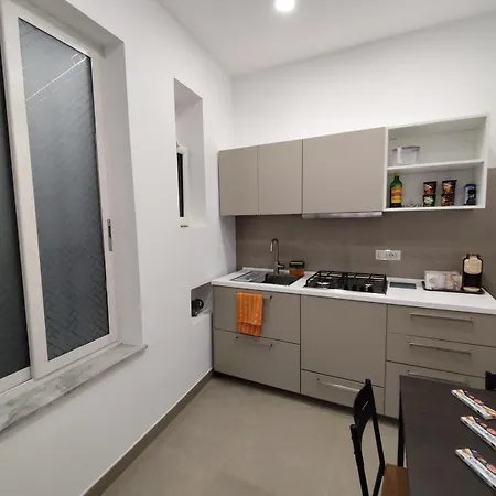 Gradini A Toledo 4* Napoli